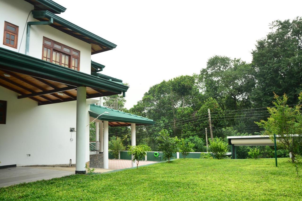 Seven Luck Palace Kandy Luaran gambar