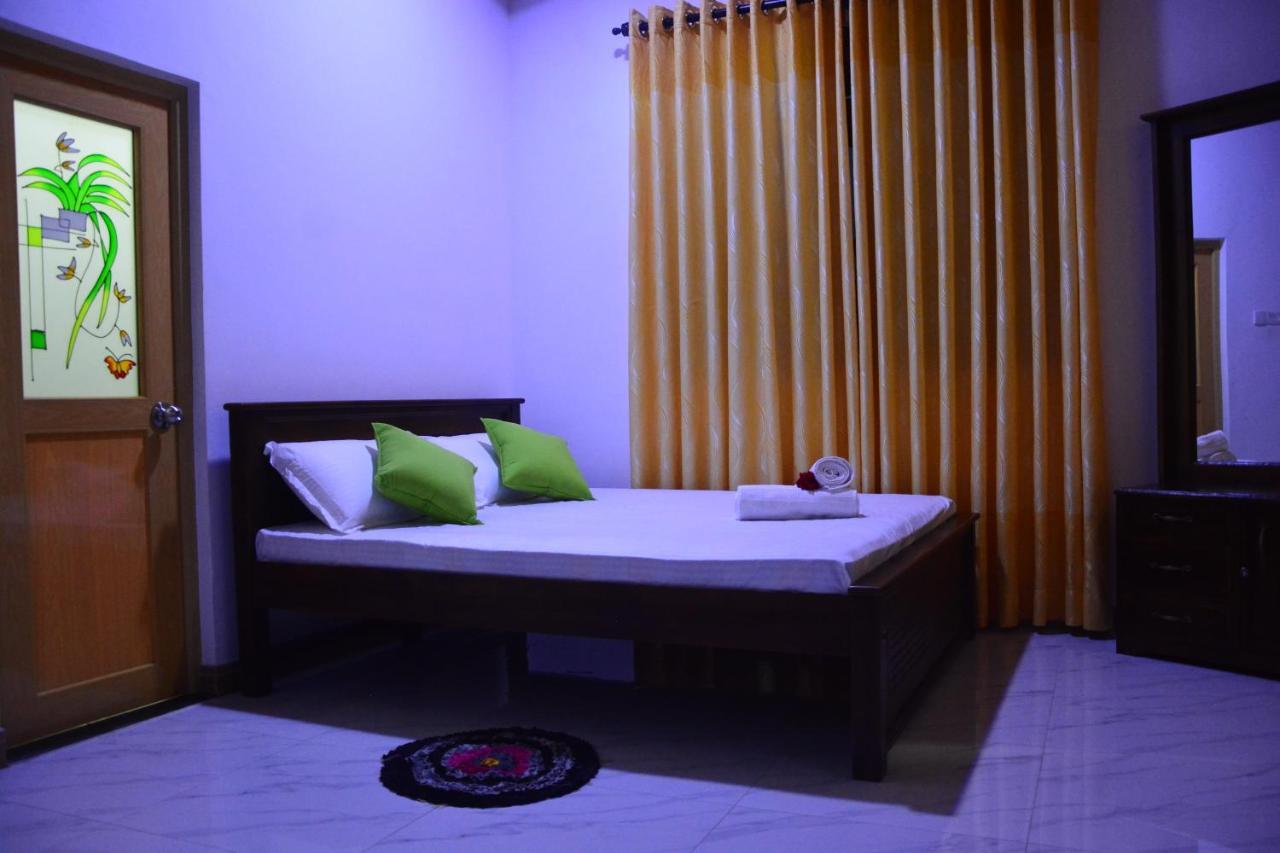 Seven Luck Palace Kandy Luaran gambar