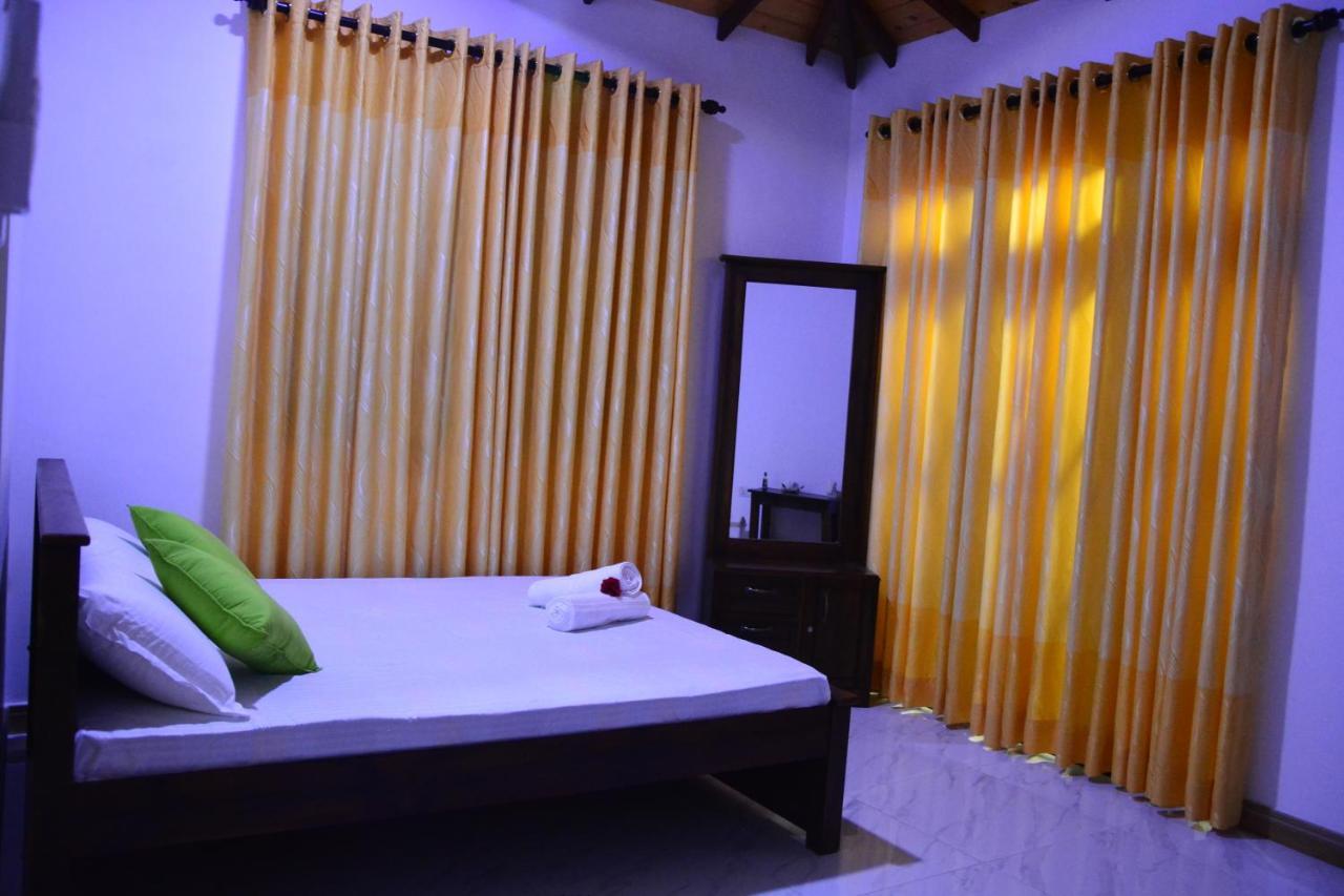 Seven Luck Palace Kandy Luaran gambar