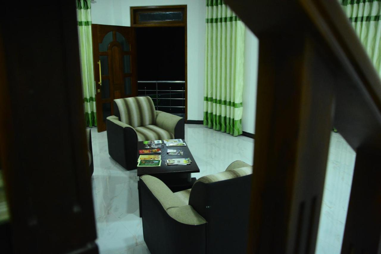 Seven Luck Palace Kandy Luaran gambar