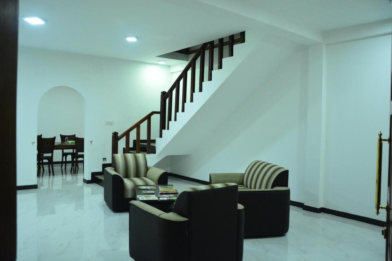 Seven Luck Palace Kandy Luaran gambar