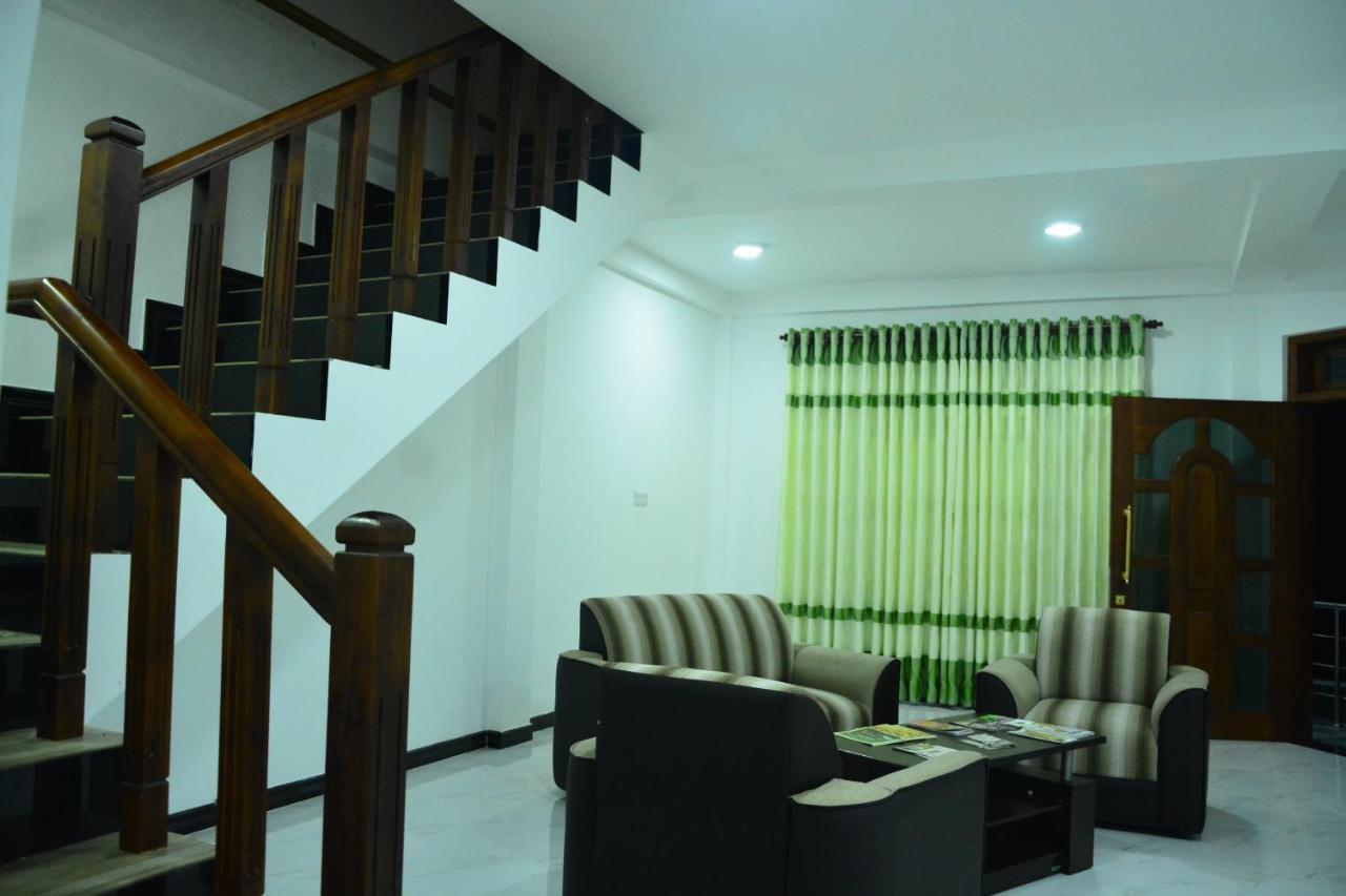 Seven Luck Palace Kandy Luaran gambar