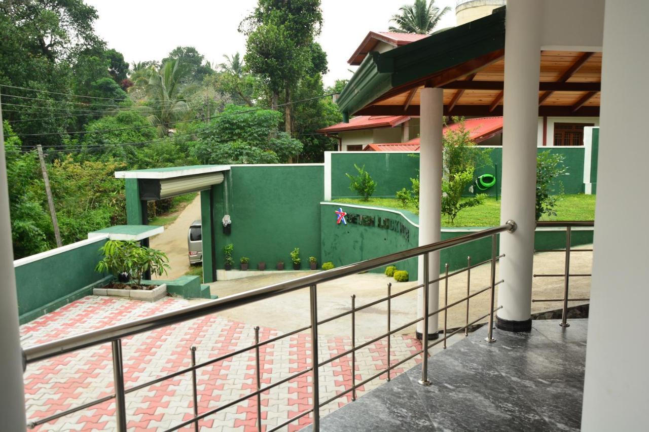 Seven Luck Palace Kandy Luaran gambar