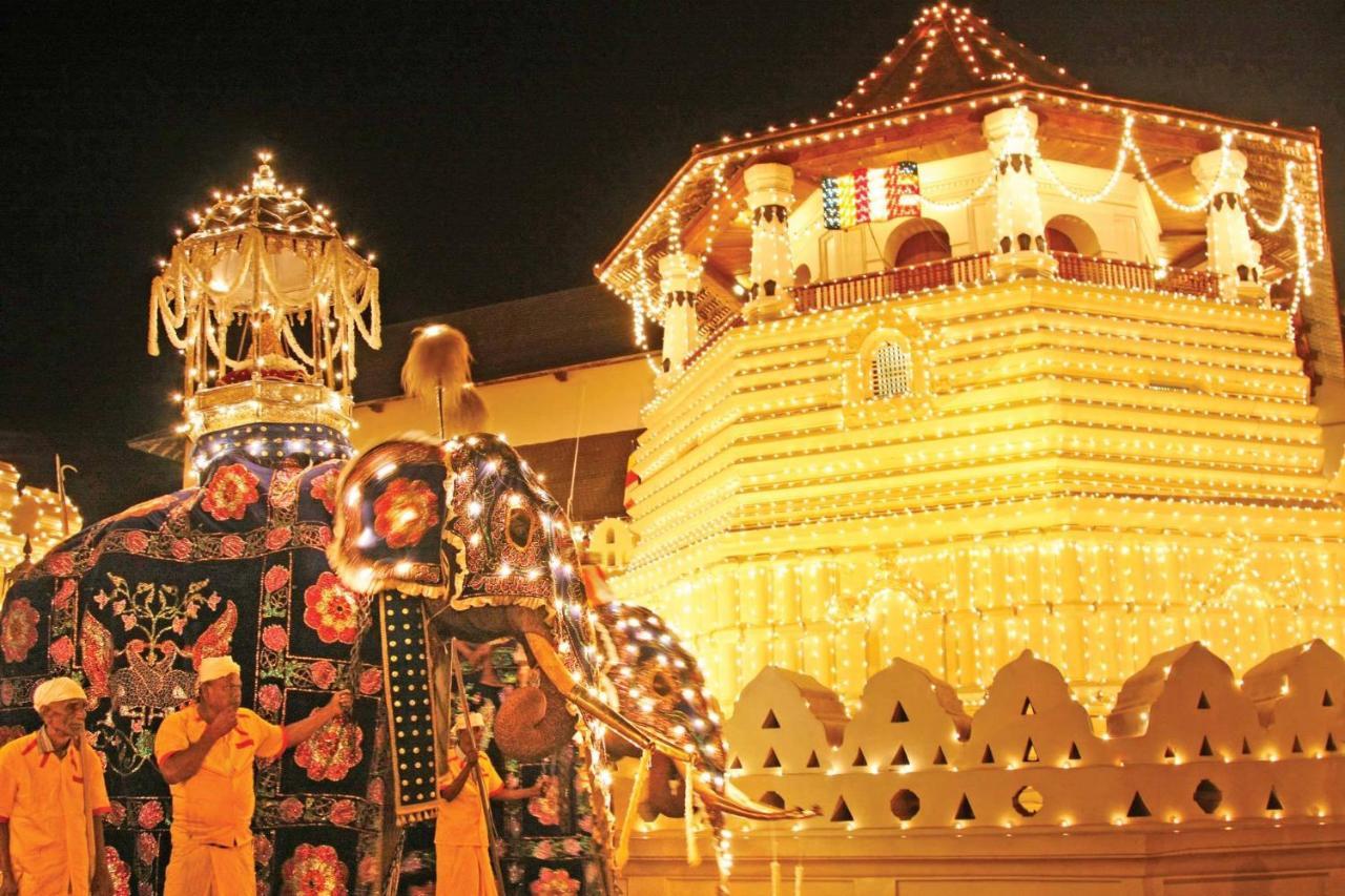 Seven Luck Palace Kandy Luaran gambar